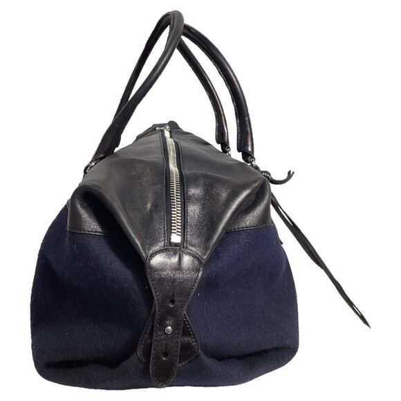 Balenciaga Chèvre Duffel Bag in Navy Blue Wool - Picture 4 of 7